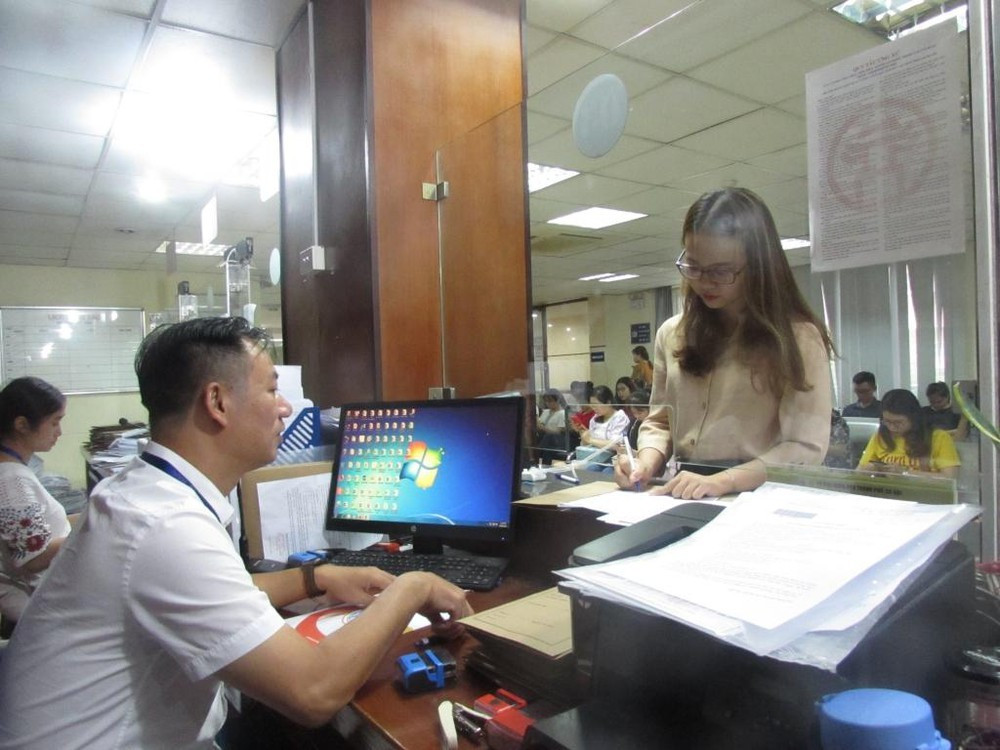 Cơ quan phê duyệt và cấp phép hồ sơ