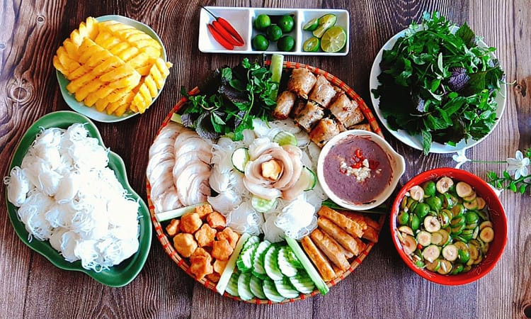 Kinh nghiệm kinh doanh bún đậu mắm tôm với số vốn 50 triệu