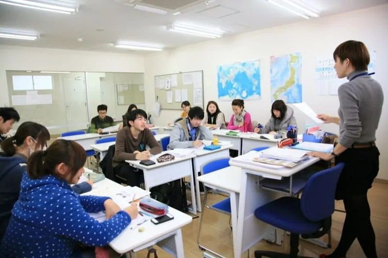 Kinh nghiệm kinh doanh trung tâm ngoại ngữ: Đội ngũ nhân sự