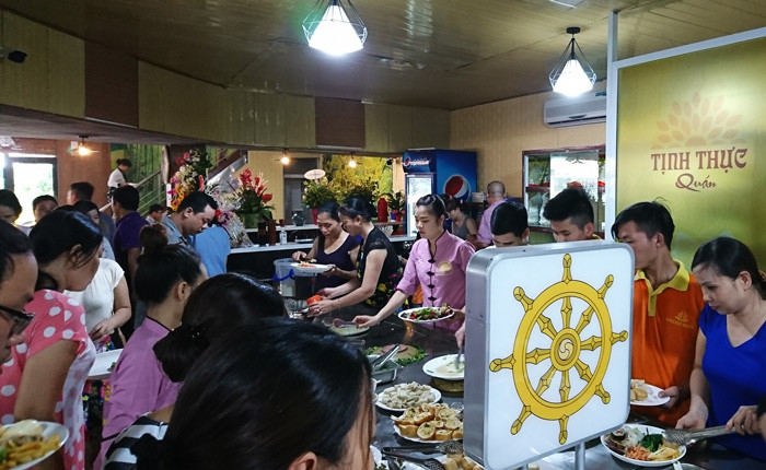 Mở cửa hàng bán đồ ăn chay cần chuẩn bị những gì?
