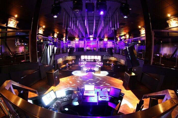 Cách phân biệt Bar Pub Club và Lounge – Đặc điểm của từng mô hình 