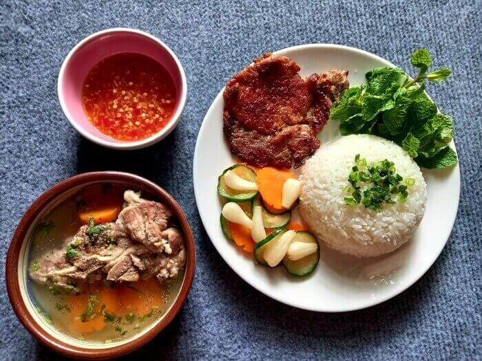 Cơm phần là gì? Gợi ý menu 50+ món ăn cơm phần ngon, hút khách nhất