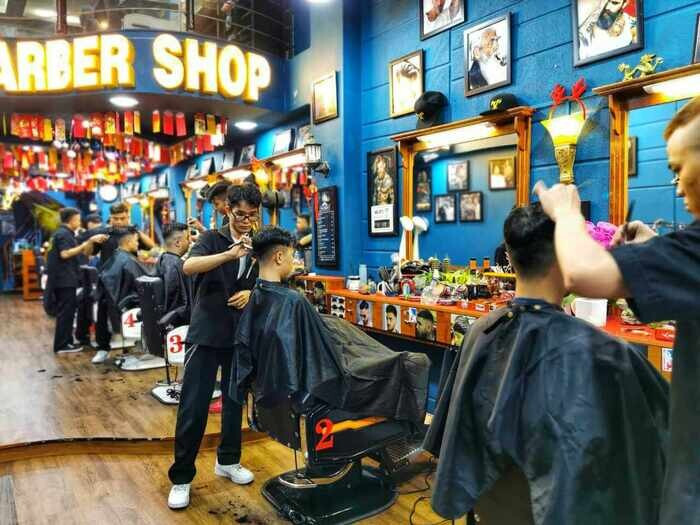 Gợi ý 20+ mẫu quần áo đồng phục Barber Shop đẹp – độc – lạ