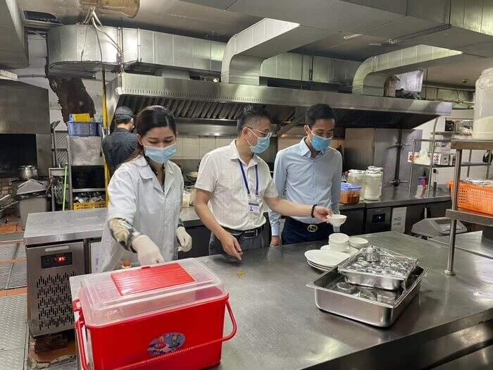 Tổng hợp nội dung kiểm tra bếp ăn nhà hàng chuẩn ATVSTP