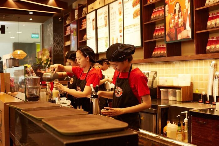 Top 50+ mẫu đồng phục quán cafe đẹp, giá rẻ nhất hiện nay